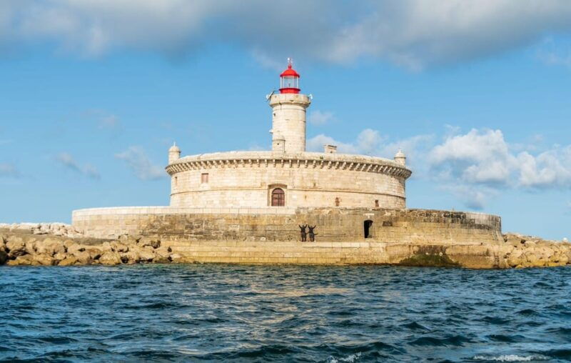 boat-tour-charming-cascais-coast-to-lisbon-lighthouse