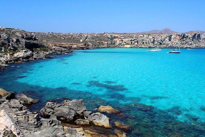 boat-tour-for-the-egadi-islands