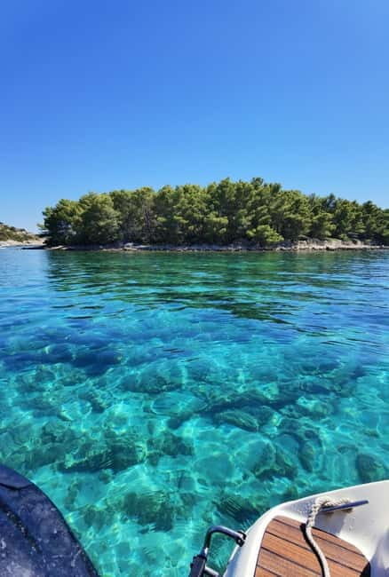 Boat tour from Zadar: Preko  Hidden Bay  Oljak - An In-Depth Look at the Zadar Boat Tour