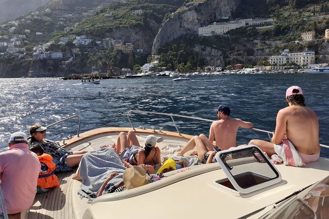 boat-tour-in-capri-4