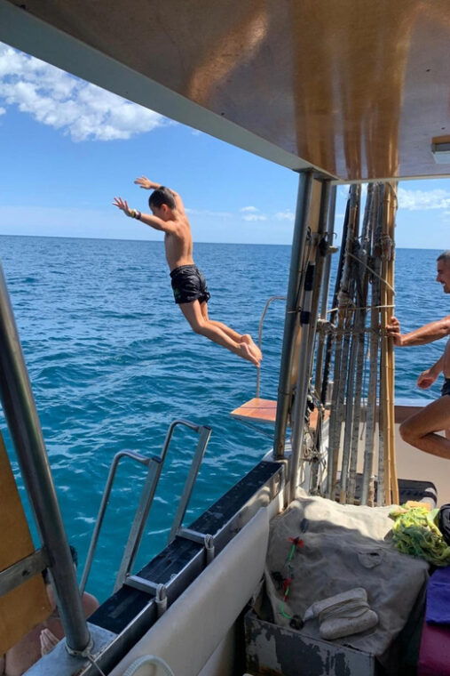 boat-tour-monopoli-polignano-with-swimming-stop-and-aperitif