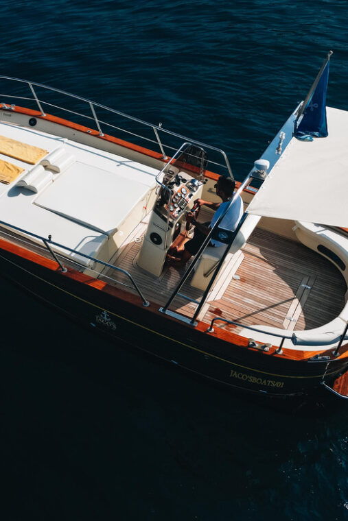 boat-tour-of-capri-from-sorrento