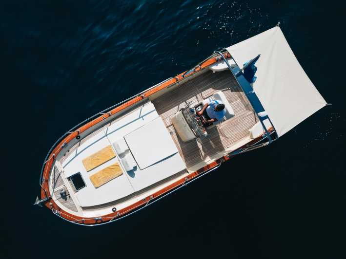 boat-tour-of-capri-or-amalfi-coast