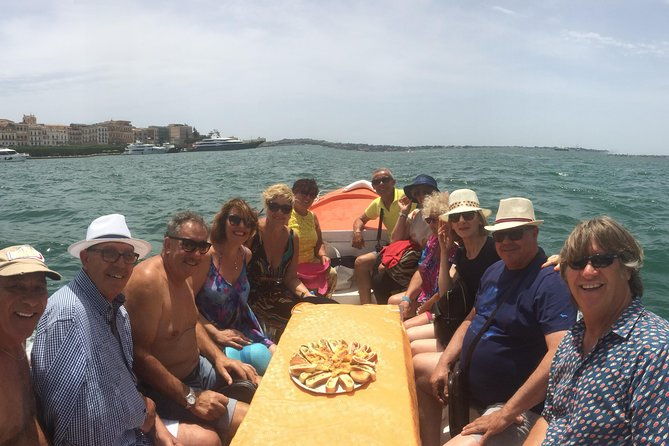 boat-tour-of-ortigia-island-and-sea-caves