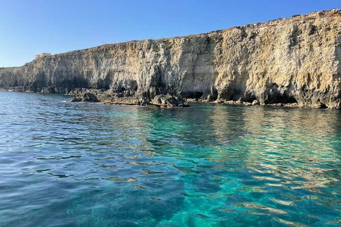 boat-tour-of-ortigia-sea-caves-pillirina-and-snorkeling