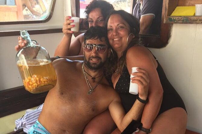boat-tour-of-the-island-of-ischia-with-lunch-and-bath