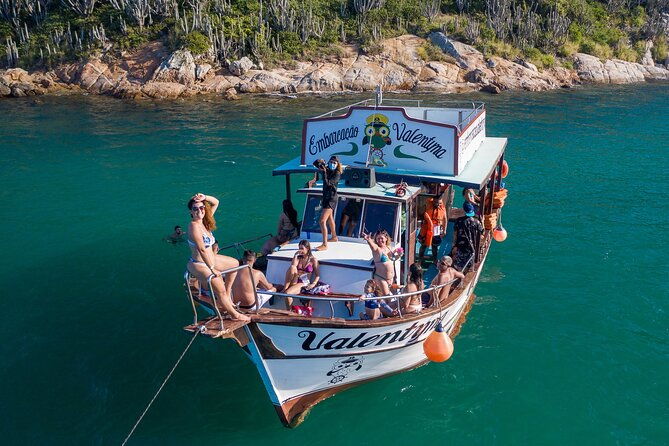 boat-tour-open-bar-a-floor-arraial-do-cabo
