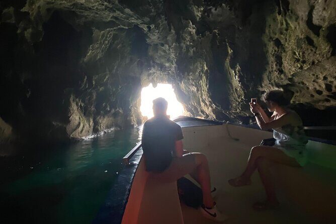 Boat tour Ortigia, sea caves and Pillirina 2h - Starting Point and Duration