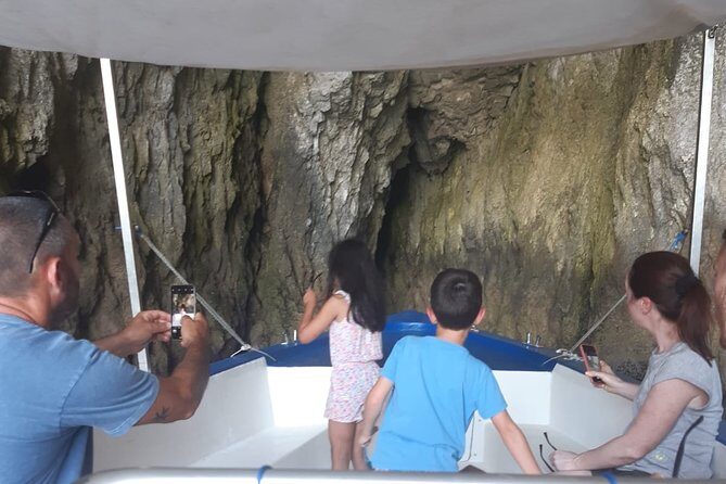 Boat tour Ortigia, sea caves and Pillirina 2h - Practical Details and Value