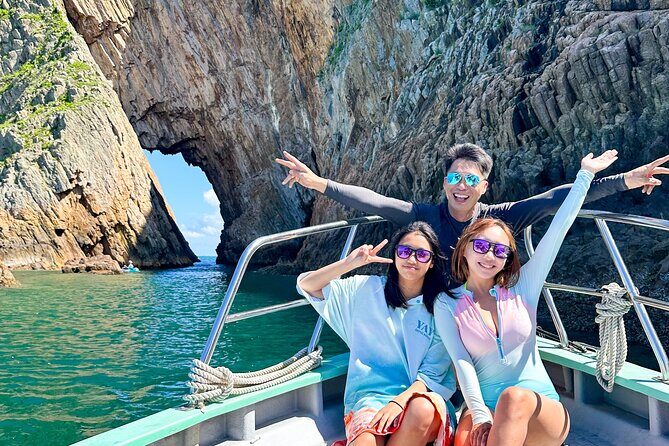 Boat Tour Through Four Sea Arches in Sai Kung, Hong Kong Geopark - Practical Aspects and What to Expect