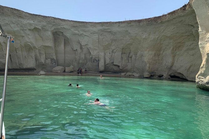 boat-tour-to-pillirina-sea-caves-and-ortigia-island-from-syracuse
