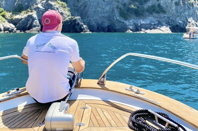 boat-tours-5-terre