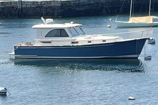 boat-tours-of-cape-ann-whale-or-seal-watching-lighthouses-and-harbor-cruises