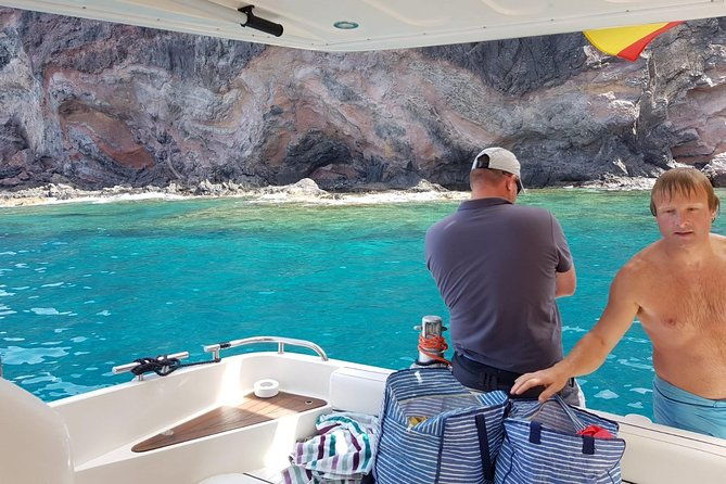 boat-trip-3-hours-private-charter-keeper-uno-boat