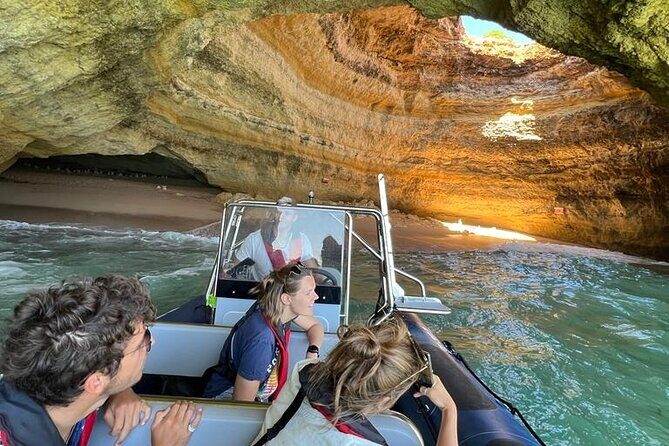 Boat trip along the Golden Coast and Benagil Caves - A Transparent Look at the Boat Trip Along the Golden Coast and Benagil Caves