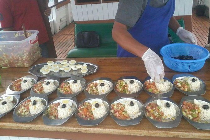 boat trip from 9 am to 3 pm fishing & swimming & barbecue & dessert - Key Points