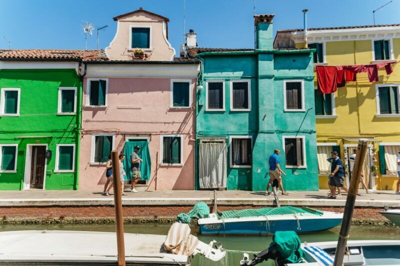 boat-trip-glimpse-of-murano-torcello-burano-islands