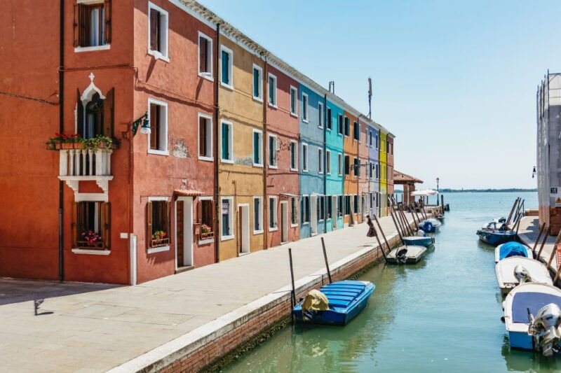 boat-trip-glimpse-of-murano-torcello-burano-islands