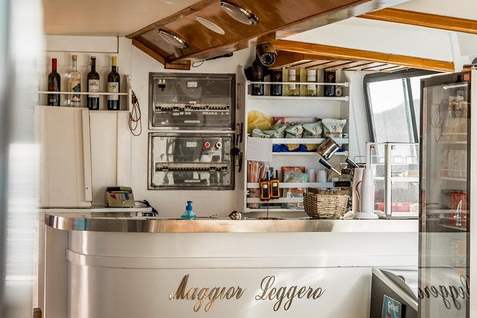 boat-trip-la-maddalena-archipelago-departure-from-palau