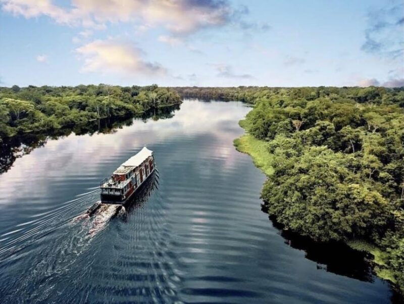 boat-trip-on-the-amazon-and-itaya-rivers