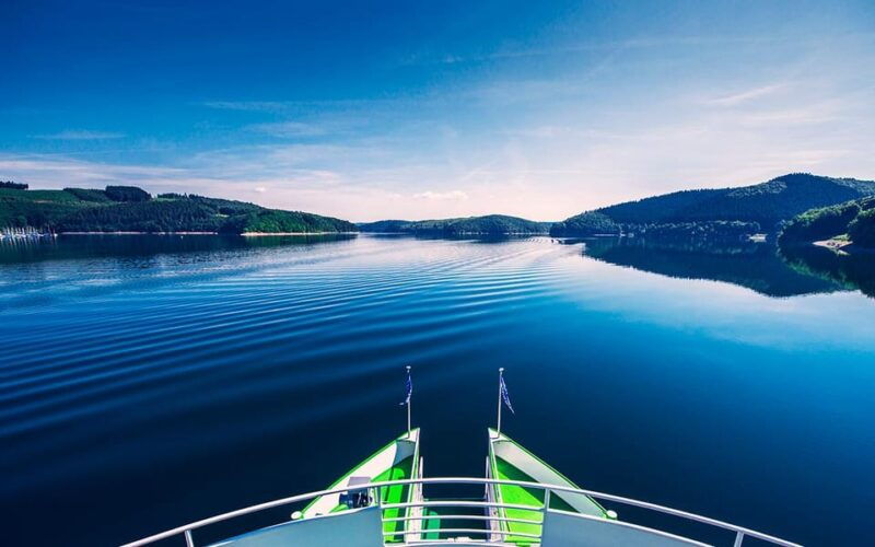 boat-trip-on-the-biggesee-lake-romance-in-the-sauerland-mountains