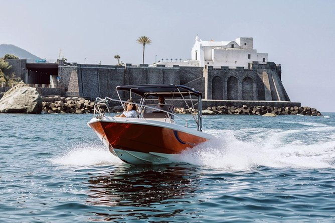 boat-trip-on-the-island-of-ischia-terminal-boat-21