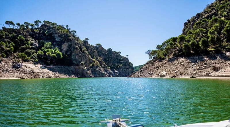 Boat trip  on the San Juan reservoir, Madrid - Authentic Insights from Past Travelers  