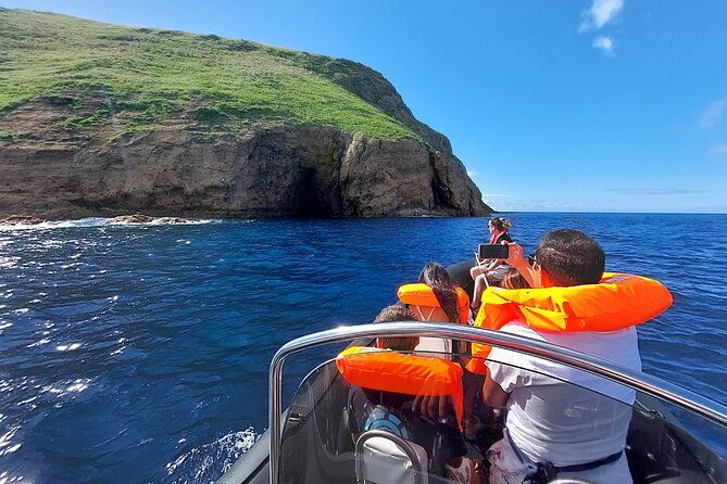 boat-trip-to-cabras-islet
