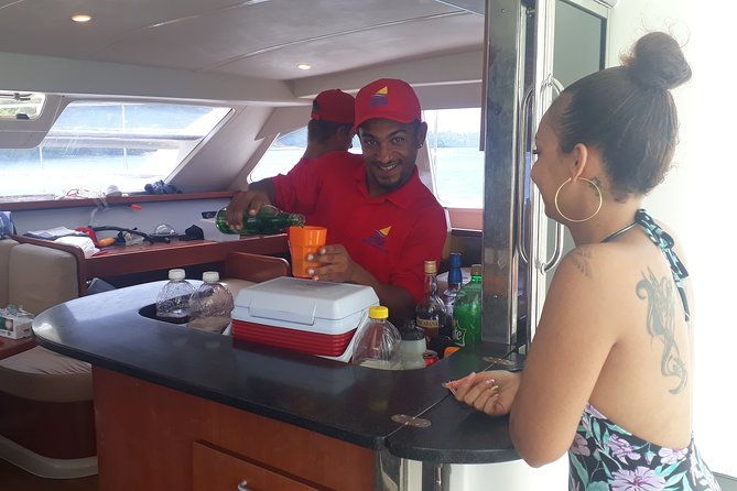 boat-trip-to-klein-curacao