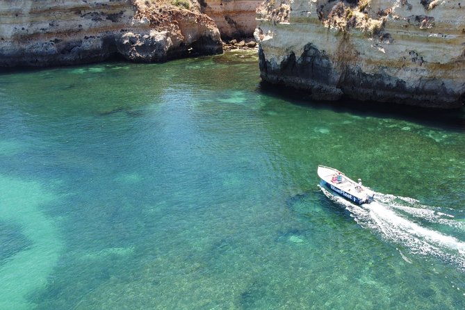 boat-trip-to-ponta-da-piedade-from-lagos