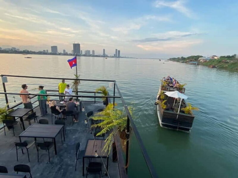 Boat trip to silk island with English speaking guide - Food, Drinks, and Additional Inclusions