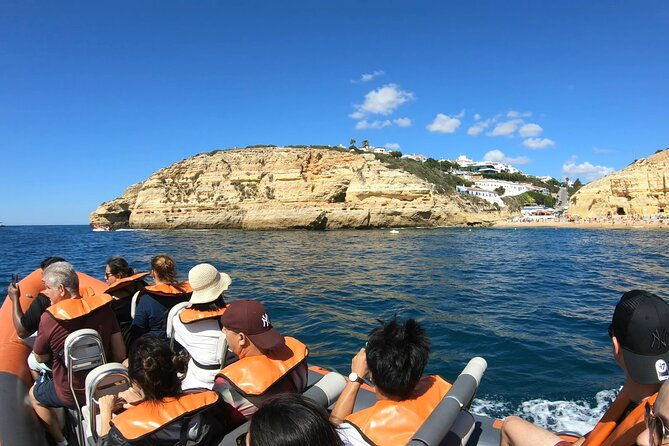 boat-trip-to-the-caves-of-benagil