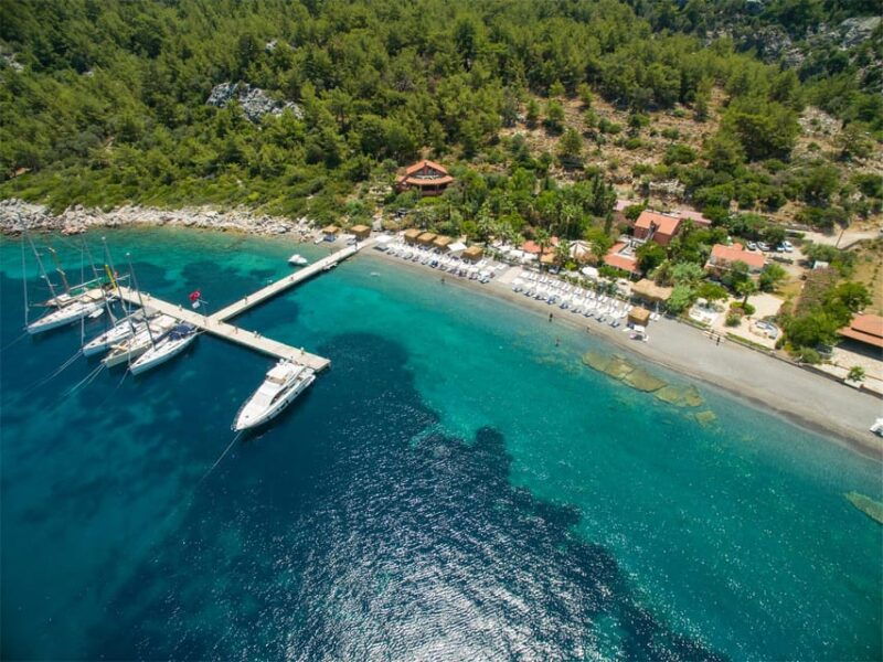 boat-trip-w-lunch-hotel-transfer-unlimited-soft-drinks