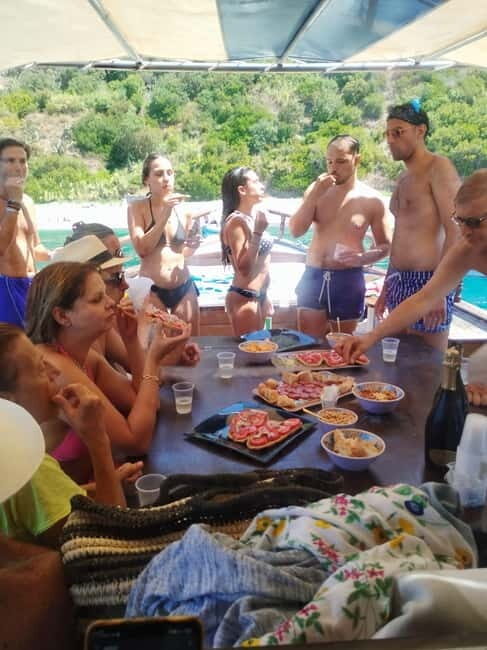 Boat trip with Pathos - FAQs