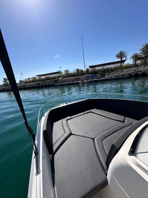 boat-without-a-license-in-valencia