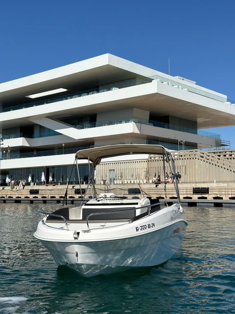 boat-without-a-license-in-valencia