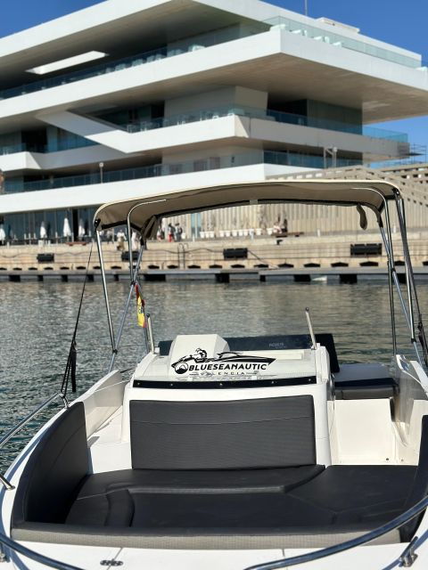 boat-without-a-license-in-valencia