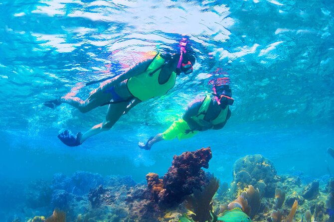 boat-yacht-tour-amazing-sandbar-adventure-water-toys-snorkel