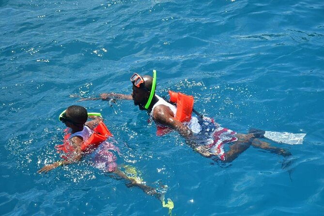 boatride-snorkeling-then-margaritaville-hipstrip-activity