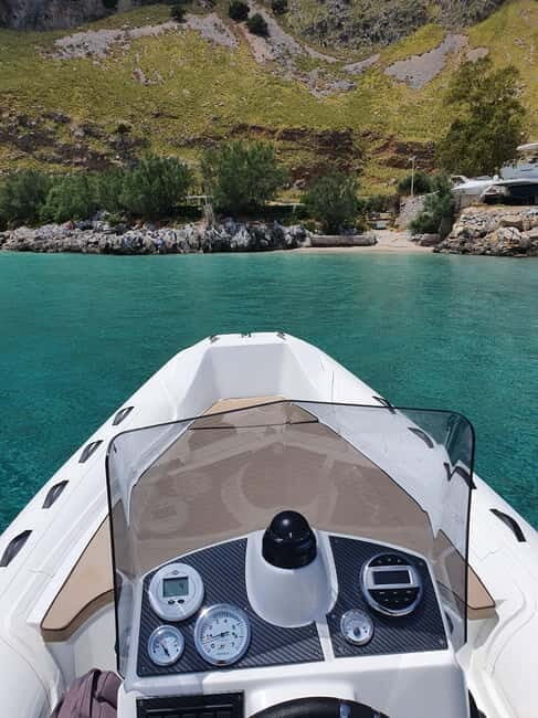 Boats and speed boats rental - Half Day (9:00-13:30) - FAQ
