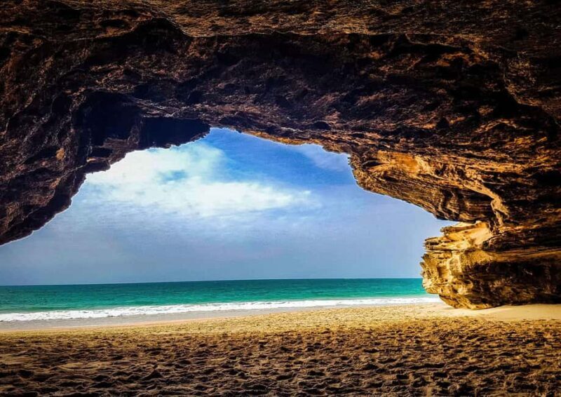 Boavista: Santa Monica beach, Varandinha cave, Sand dunes - Varandinha Cave: Natural Charm and Serenity