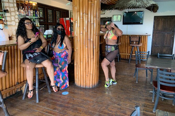 bob-marley-9-miles-tour-and-dunns-river-falls