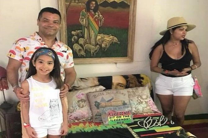 bob-marley-mausoleum-tour-nine-miles-jamaica-from-falmouth