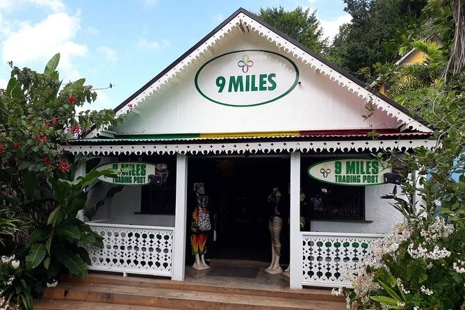 bob-marleys-nine-mile-tour-with-admission-from-montego-bay