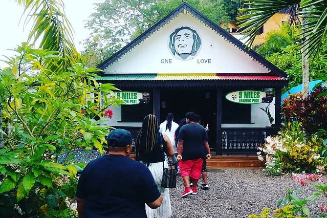 bob-marleys-spirit-of-reggae-the-nine-mile-experience