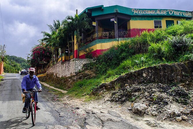 bob-marleys-spirit-of-reggae-the-nine-mile-experience