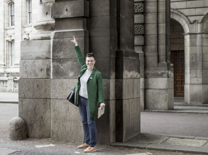 bobbies-corgis-and-the-7-lions