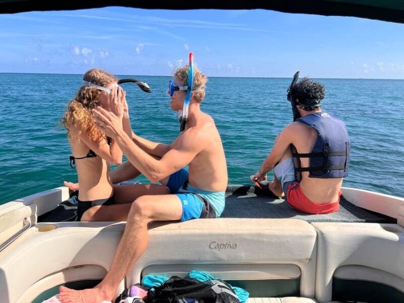 boca-raton-23ft-boat-tour-with-snorkeling-tubing-island