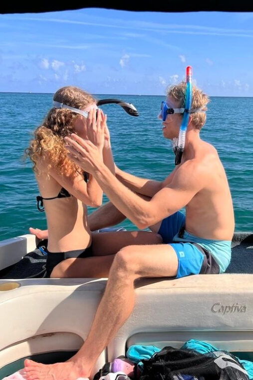 boca-raton-23ft-boat-tour-with-snorkeling-tubing-island