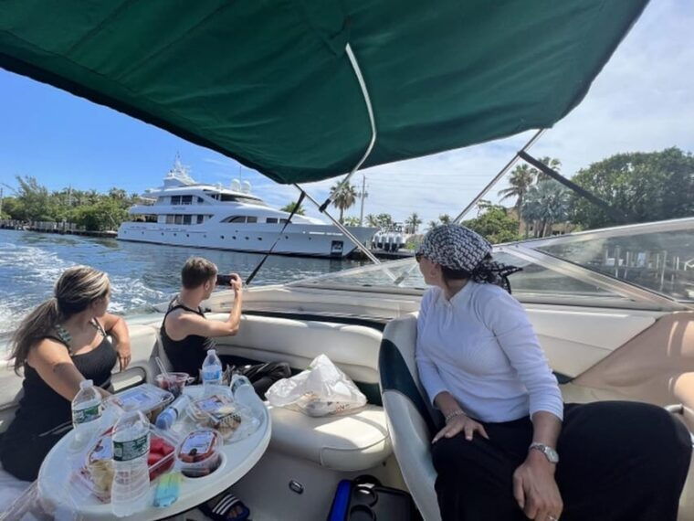 boca-raton-23ft-boat-tour-with-snorkeling-tubing-island
